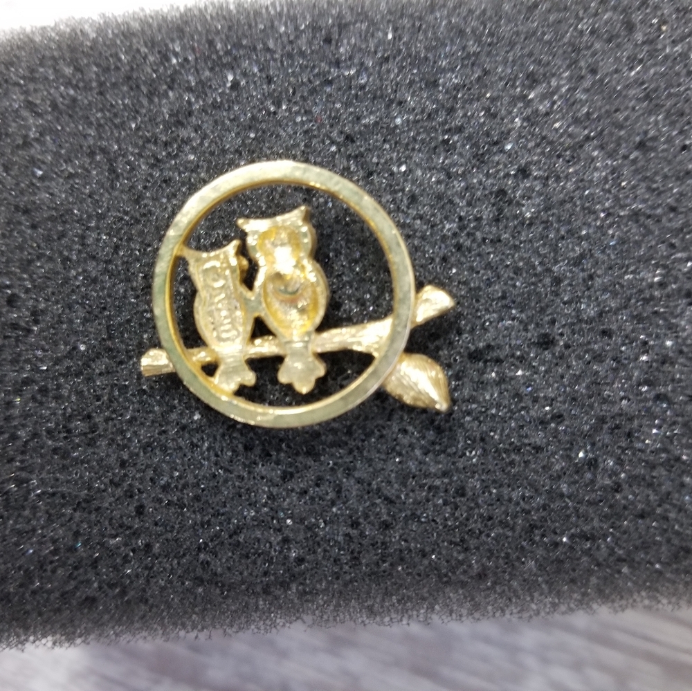 Vintage Avon small owl brooch - Picture 4 of 5